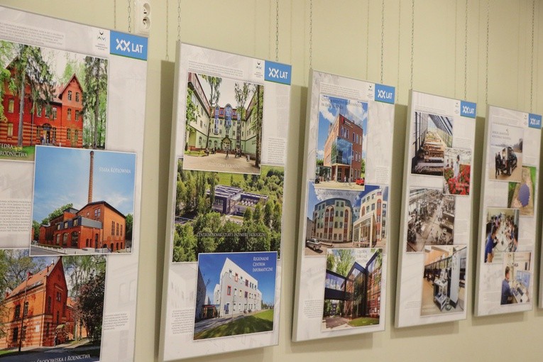 Uniwersytet w obiektywie 