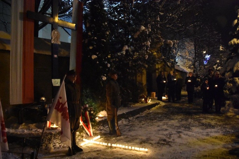 Mottem jest wyraz "Solidarność"