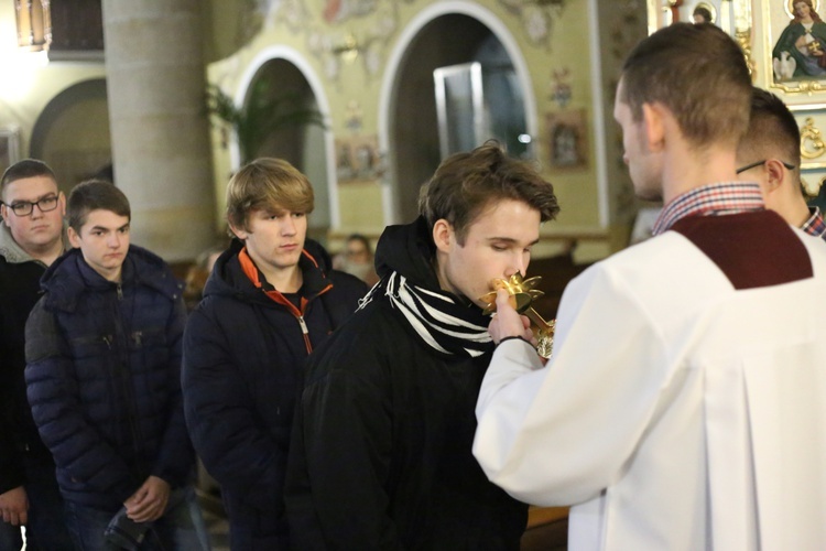 Czuwanie młodzieży w Ołpinach