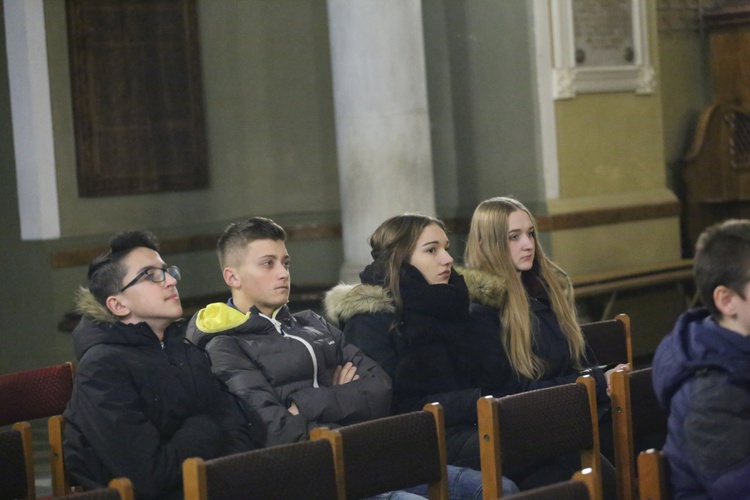 Czuwanie młodzieży w Ołpinach