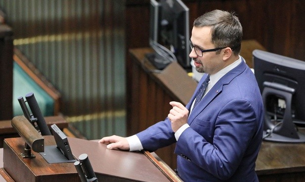 Marcin Horała: propozycje PO "nie spinają" się budżetowo