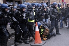 Trwa protest "żółtych kamizelek"