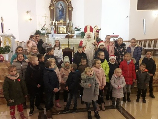 Parafia Najświętszego Serca Pana Jezusa z Zapałowie