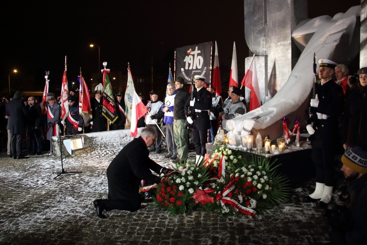 Poranne uroczystości Grudnia '70 w Gdyni