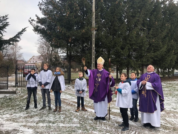 Poświęcenie dachu w Lutomierzu