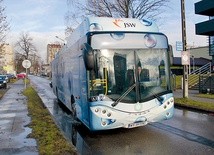 ▲	Autobus firmy Ursus napędzany wodorowym ogniwem paliwowym.