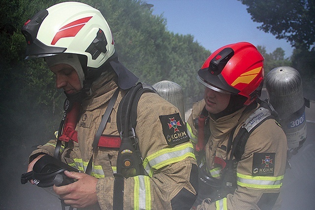 Obecnie pracują w trzech niezależnych sekcjach – podziemnej, nurkowej i wysokościowej. KGHM planuje powiększyć tę grupę w ramach Krajowego Systemu Ratowniczo- -Gaśniczego.