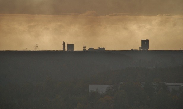 Rybnik. Nie ustaje walka ze smogiem. W planach likwidacja prawie tysiąca kopciuchów i termomodernizacja