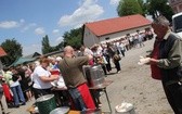 Pielgrzymi w skrzatuskim sanktuarium