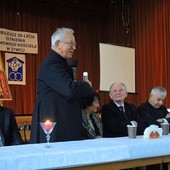 88-letni ks. infułat Franciszek Kołacz, pierwszy krajowy moderator Domowego Kościoła, był gościem żywieckich oazowiczów