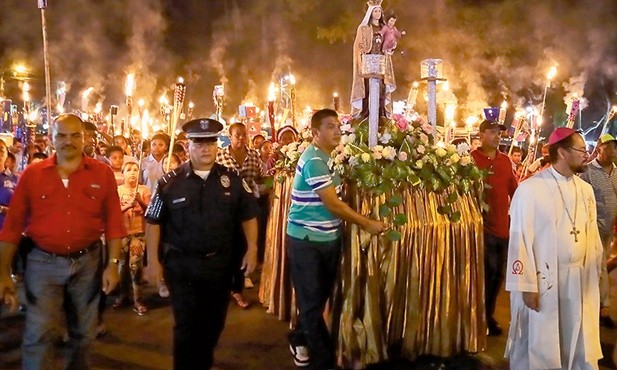 Ludowa pobożność w Panamie przejawia się m.in. w masowym pielgrzymowaniu do lokalnych sanktuariów. Pod tym względem Panama nie różni się od innych krajów latynoamerykańskich.