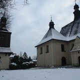 Zabytkowy kościół w Sadowie z odkrytymi freskami