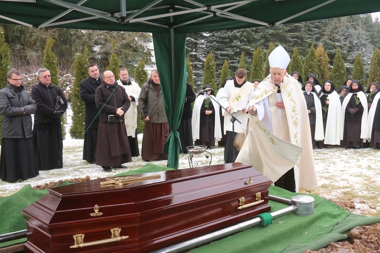 Pożegnanie s. Krystyny od Krzyży 