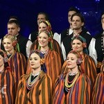 Koncert zespołów "Kostrzanie" i "Mazowsze" w Bazylice Mniejszej