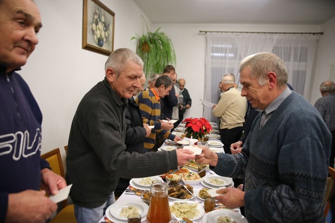 Wieczerza wigilijna z bezdomnymi