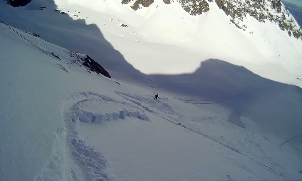 Tatry: Lawina śnieżna porwała turystę, nie udało się go uratować