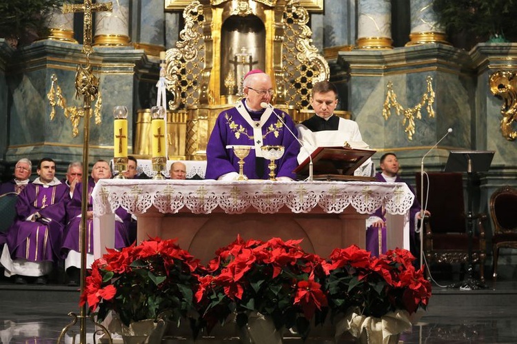 Konsekracja ołtarza w kościele św. Piotra w Lublinie