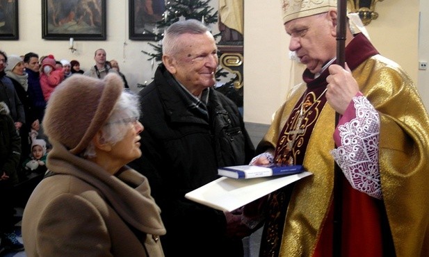 Kamienne gody w świątecznym klimacie