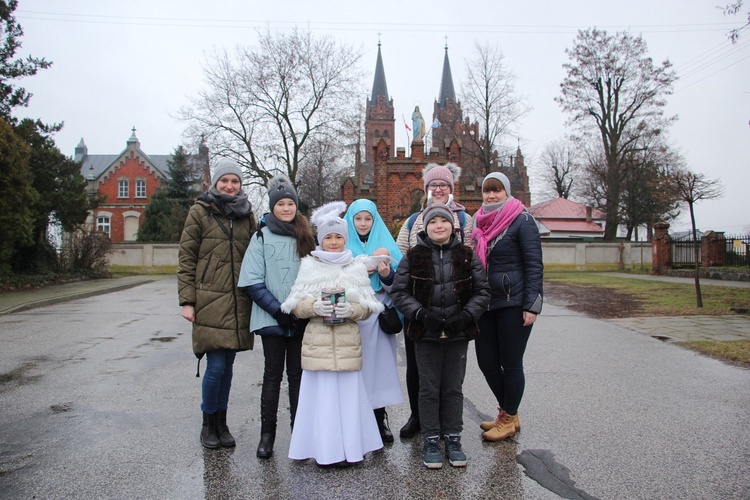 Kolędnicy misyjni ze złakowskiej parafii