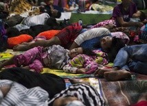 Indonezja: liczba osób ewakuowanych wzrosła do ponad 15 tysięcy