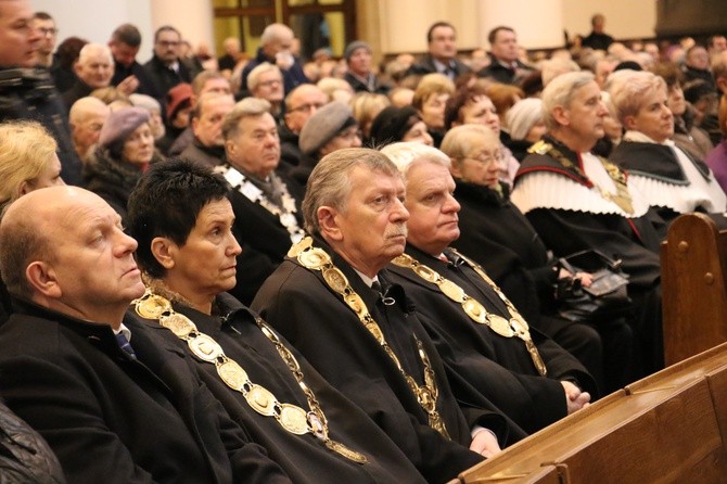 Pożegnanie bp. Gerarda Bernackiego, Eucharystia