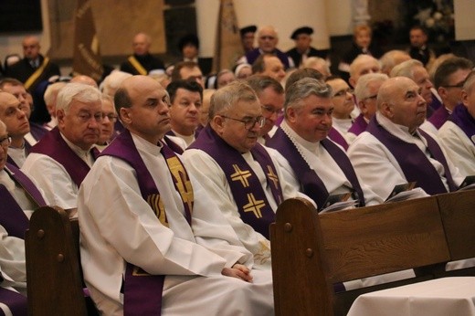 Pożegnanie bp. Gerarda Bernackiego, Eucharystia