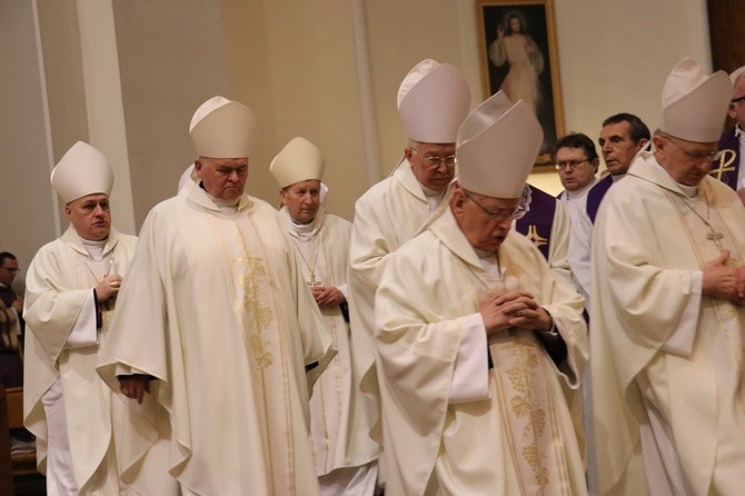 Pożegnanie bp. Gerarda Bernackiego, Eucharystia