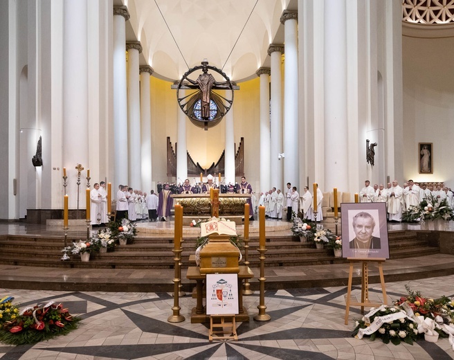 Pożegnanie bp. Gerarda Bernackiego, cz. 2