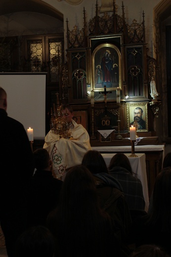 Rekolekcje sylwestrowe dla młodzieży w Henrykowie (dzień 2)