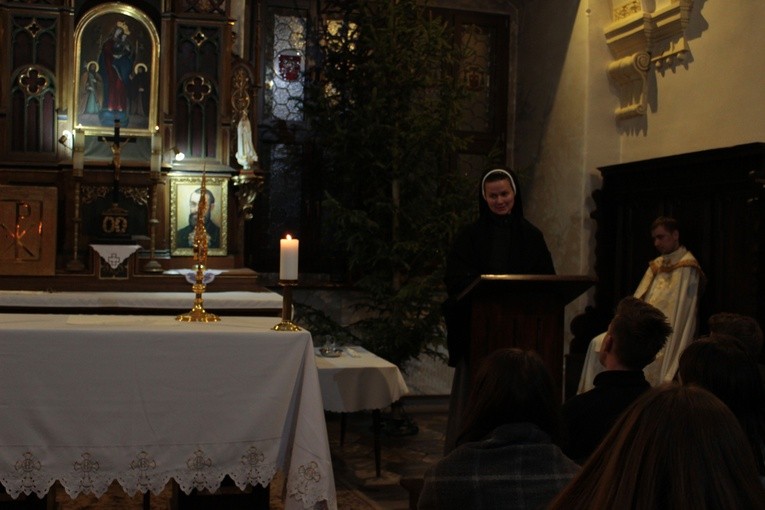 Rekolekcje sylwestrowe dla młodzieży w Henrykowie (dzień 2)