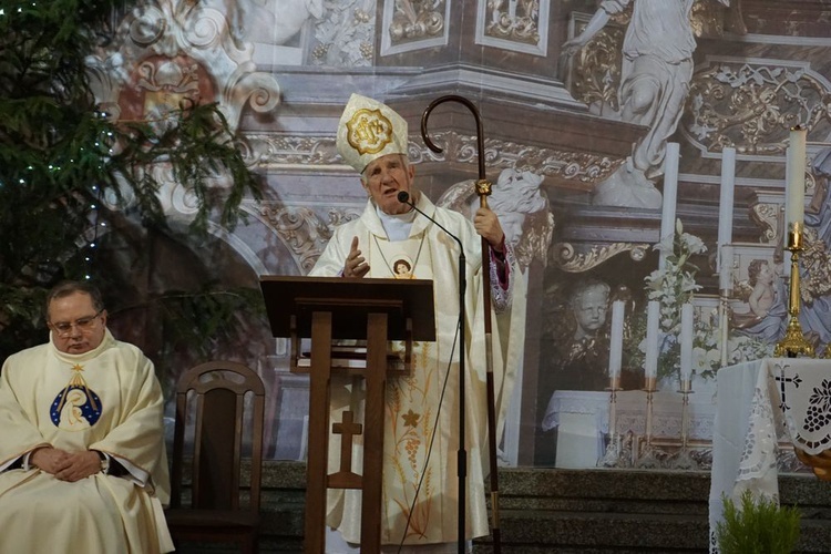 Święto Świętej Rodziny - spotkanie rodzin z biskupem Ignacym Decem