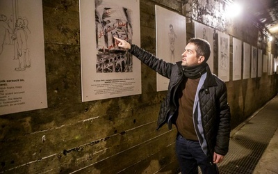 Paweł Brzozowski, dyrektor WCKiT w Walimiu, opowiada o prezentowanej w sztolniach walimskich wystawie