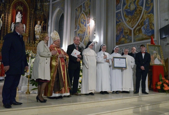 W październiku przyznano doroczną nagrodę "Viventi Caritate", upamiętniającą bp. Jana Chrapka. Zdobyły ją dominikanki z Broniszewic