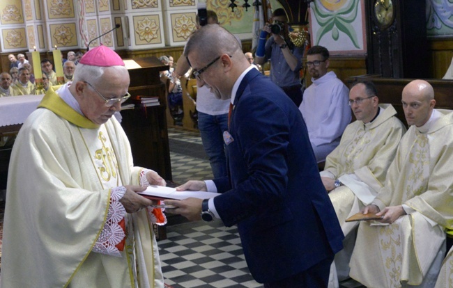 W lipcu w rodzinnej parafii w Kuczkach 60-lecie święceń kapłańskich obchodził bp Paweł Socha