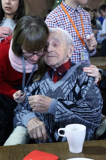 Spotkanie pokoleń przy kolędzie i opłatku