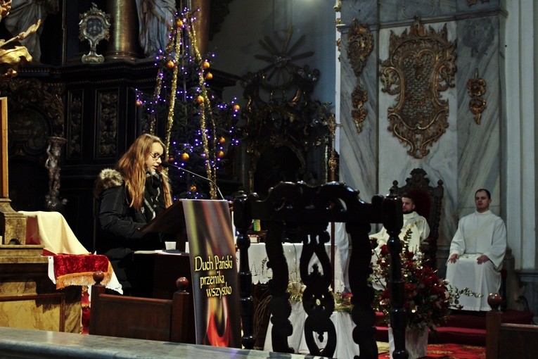 Rekolekcje sylwestrowe dla młodzieży w Henrykowie (dzień 3)