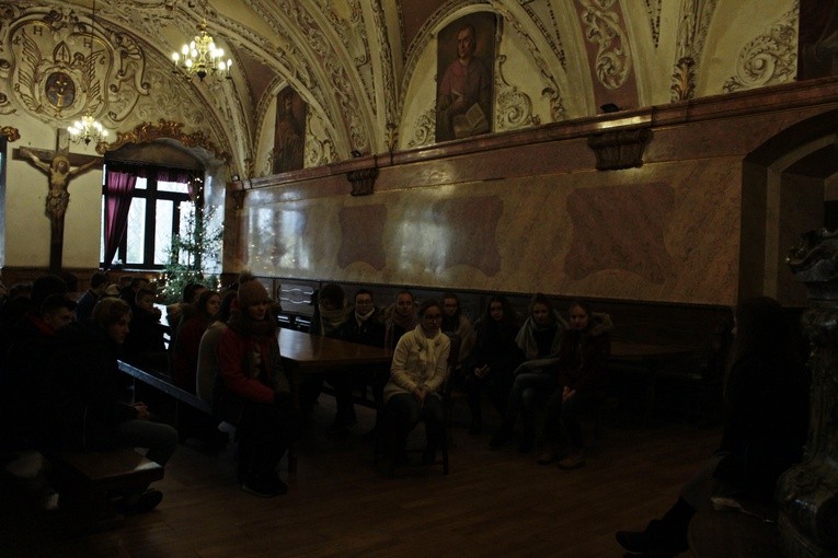 Rekolekcje sylwestrowe dla młodzieży w Henrykowie (dzień 3)