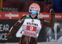 Dawid Kubacki na podium w drugim konkursie Turnieju Czterech Skoczni