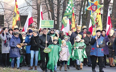 Ubiegłoroczny pochód w Nowej Dębie.