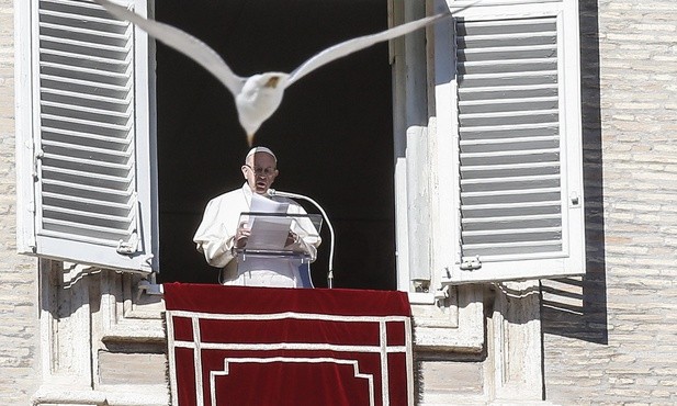 Franciszek: Modlitwa wymaga pewnego odkrycia