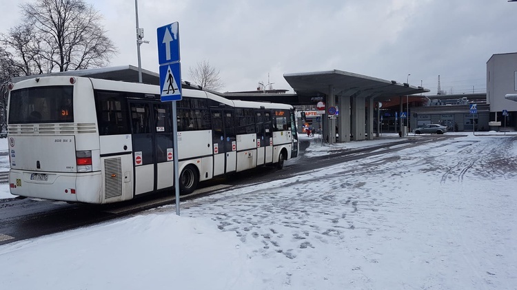 Centrum Przesiadkowe "Ligota" z parkingiem 