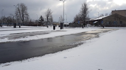 Centrum Przesiadkowe "Ligota" z parkingiem 