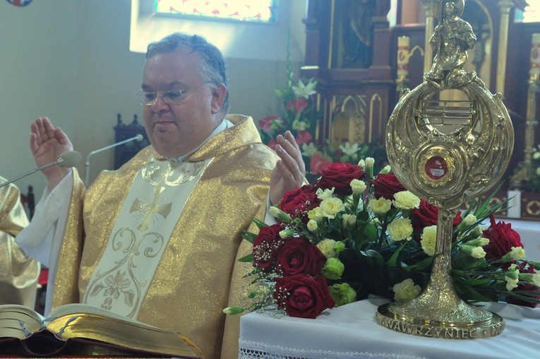 W parafii przechowywane są od niedawna relikwie św. Wawrzyńca