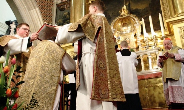 Idź do świata pełen śmiałości i męstwa