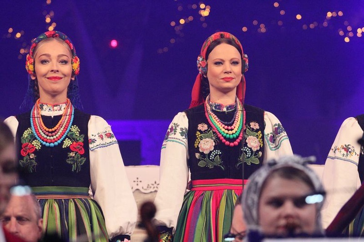 Charytatywny koncert "Mazowsza" w parafii Matki Bożej Królowej Polski w Lublinie