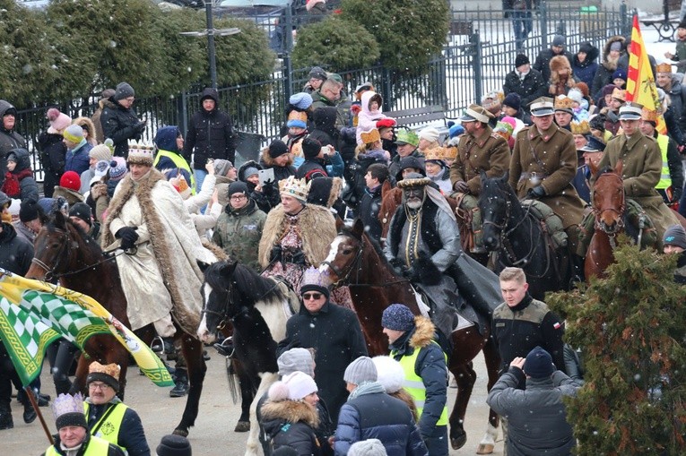 Razem z Królami w radomskim orszaku wzięło udział kilka tysięcy osób