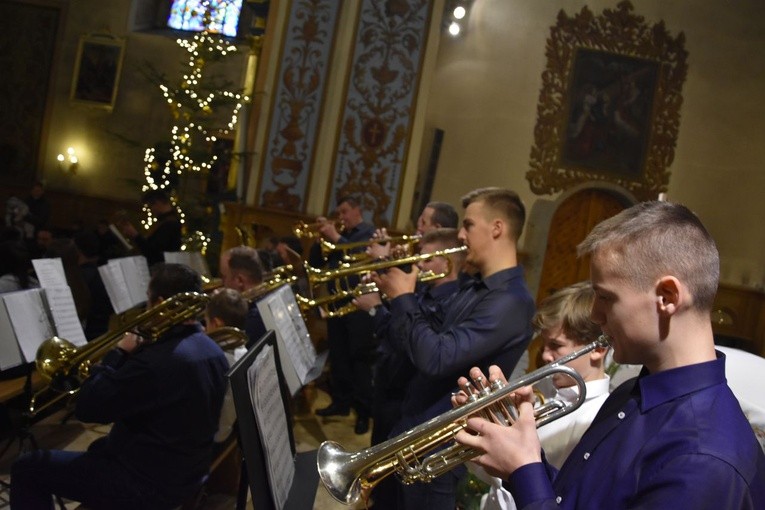 Koncert orkiestry dętej w Czarnym Dunajcu 