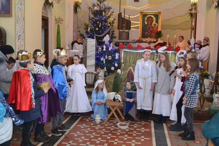 Ciemniewko. Orszak Trzech Króli
