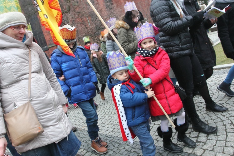 Orszak, książę oraz niedziela