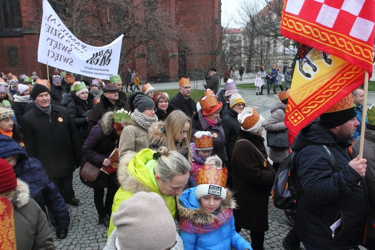 Orszak, książę oraz niedziela